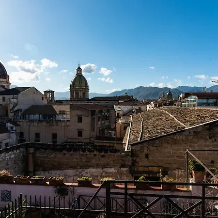 Palazzo Pace Al Cassaro