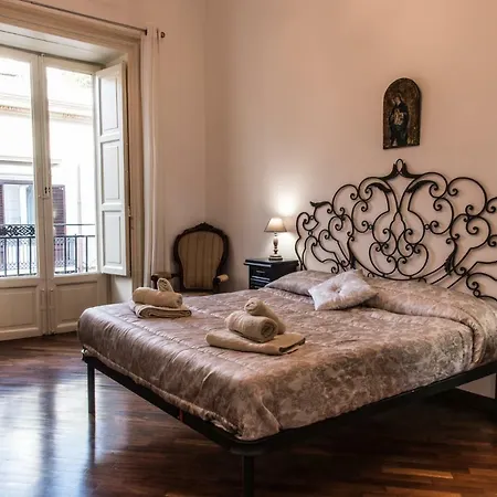 Daire Palazzo Pace Al Cassaro Palermo