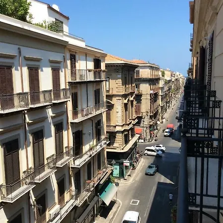 Daire Palazzo Pace Al Cassaro